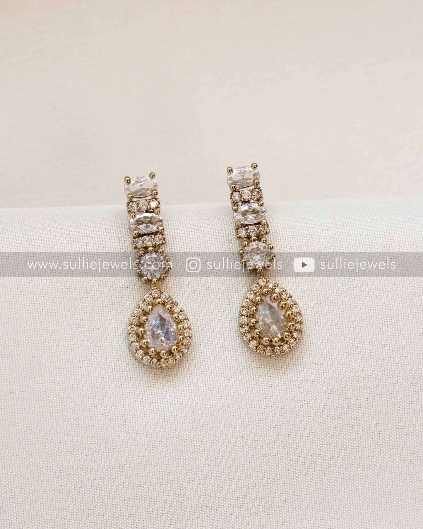 Diamond Raindrop Necklace with Earring