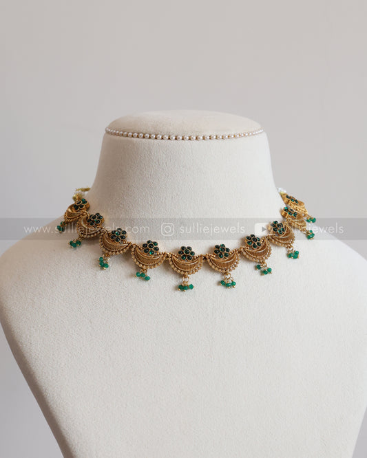3874 - Green Flower Gold Ardha Chandra Necklace with Stud