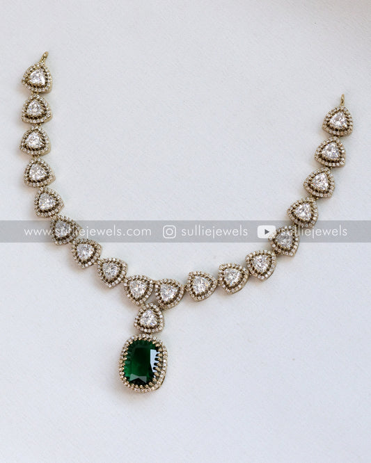 Emerald Pendant Necklace with Earring