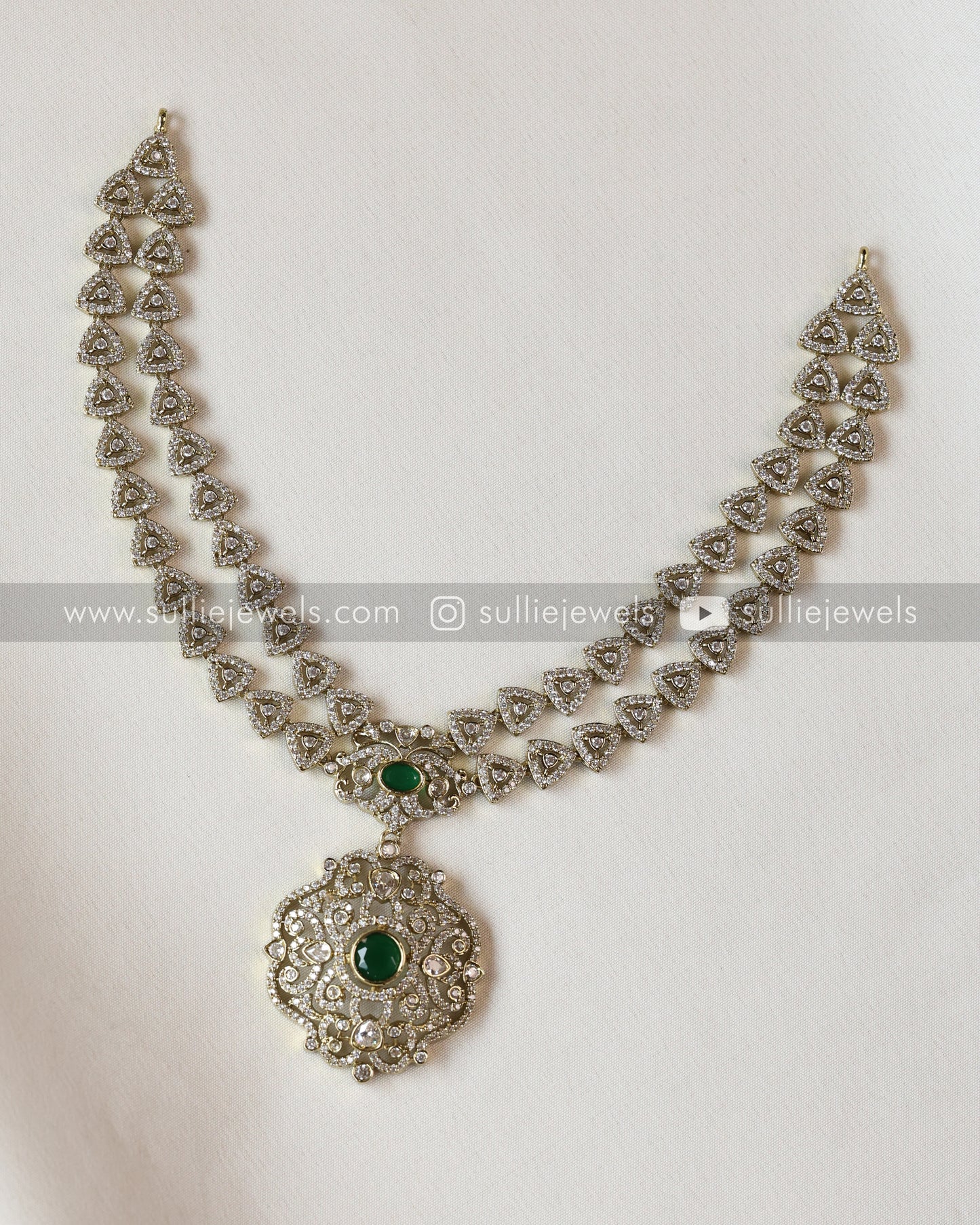 Two Layer Victorian Green Center Stone Necklace with Earrings
