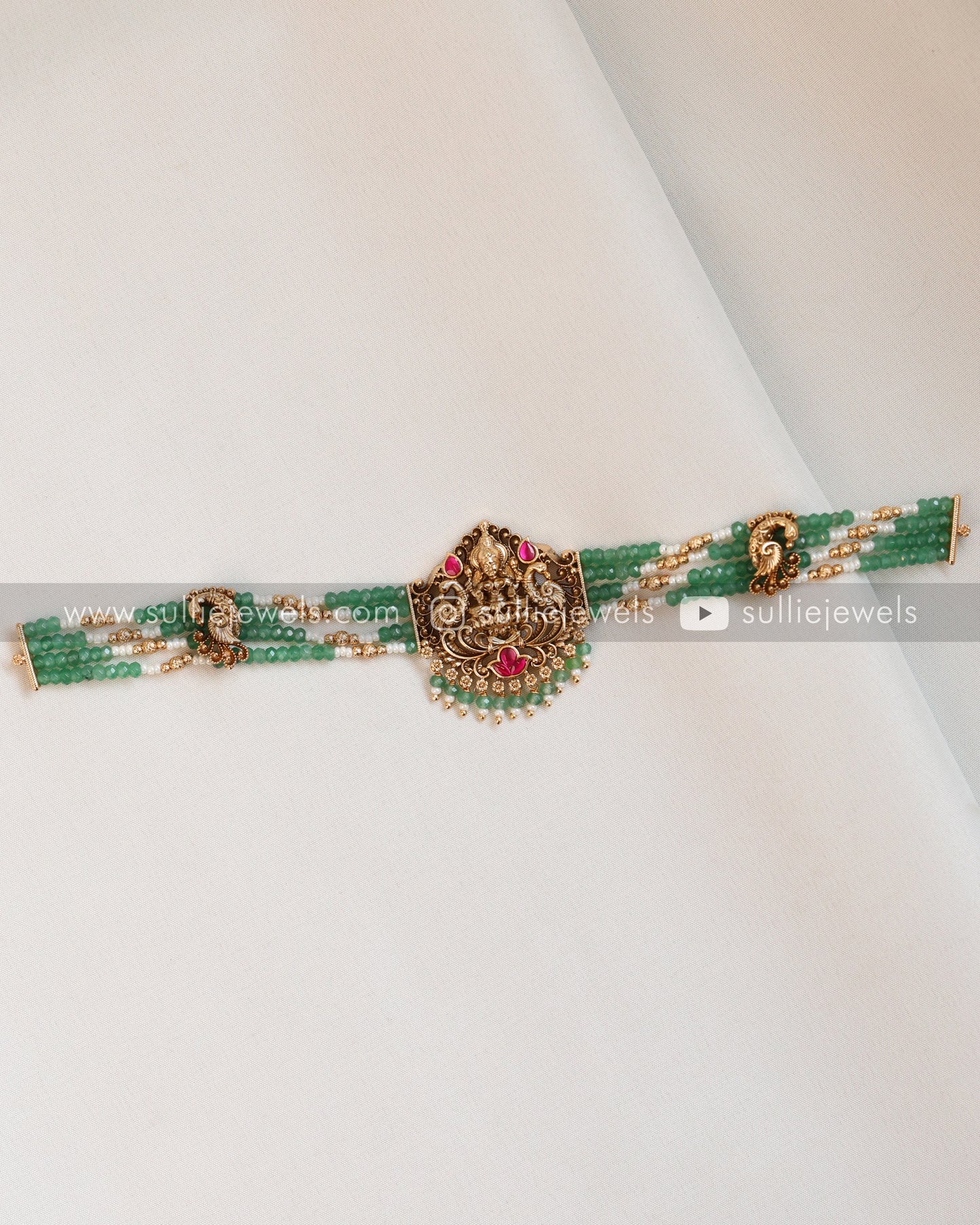 Lakshmi Kemp & Onyx Beads Choker with Stud