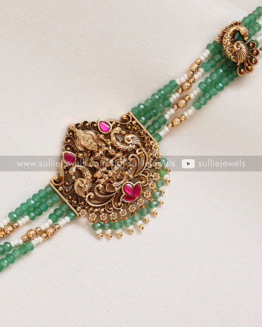 Lakshmi Kemp & Onyx Beads Choker with Stud