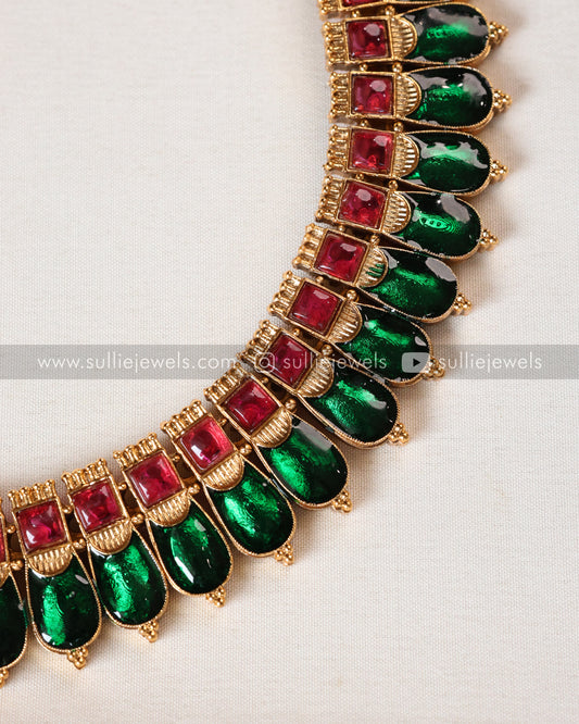 Sullie Basic - Kovai Palakka Necklace with Jhumka