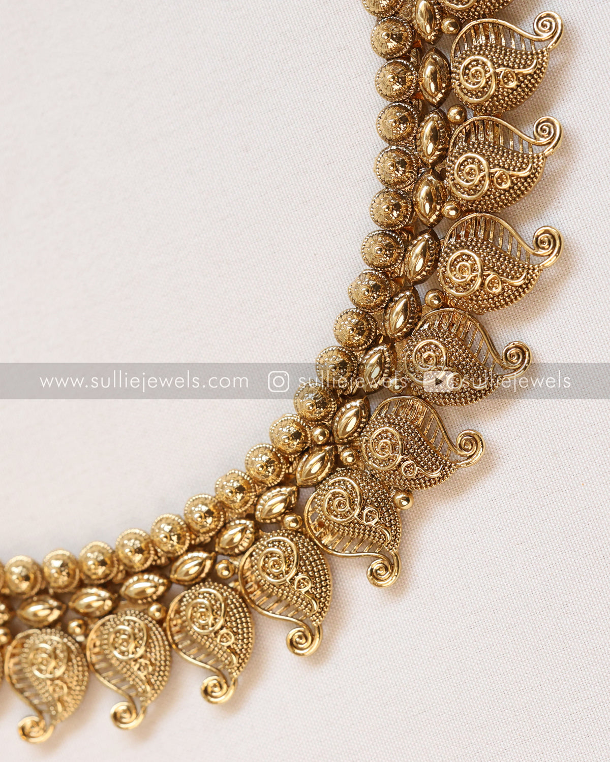 Gold Mango Necklace with Stud