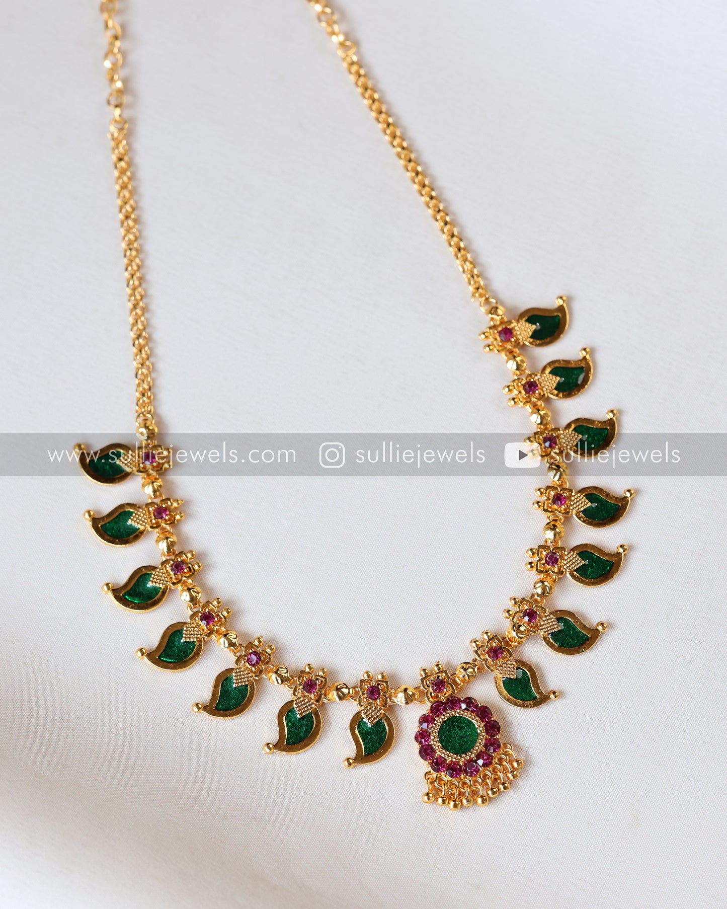 Sullie Basic - Traditional Kerala Palakka Mango Necklace