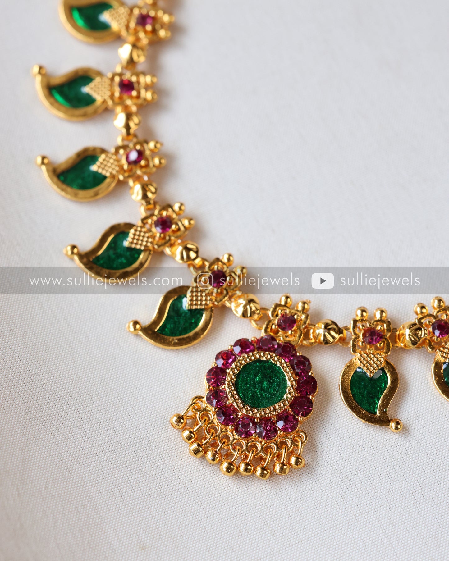 Sullie Basic - Traditional Kerala Palakka Mango Necklace