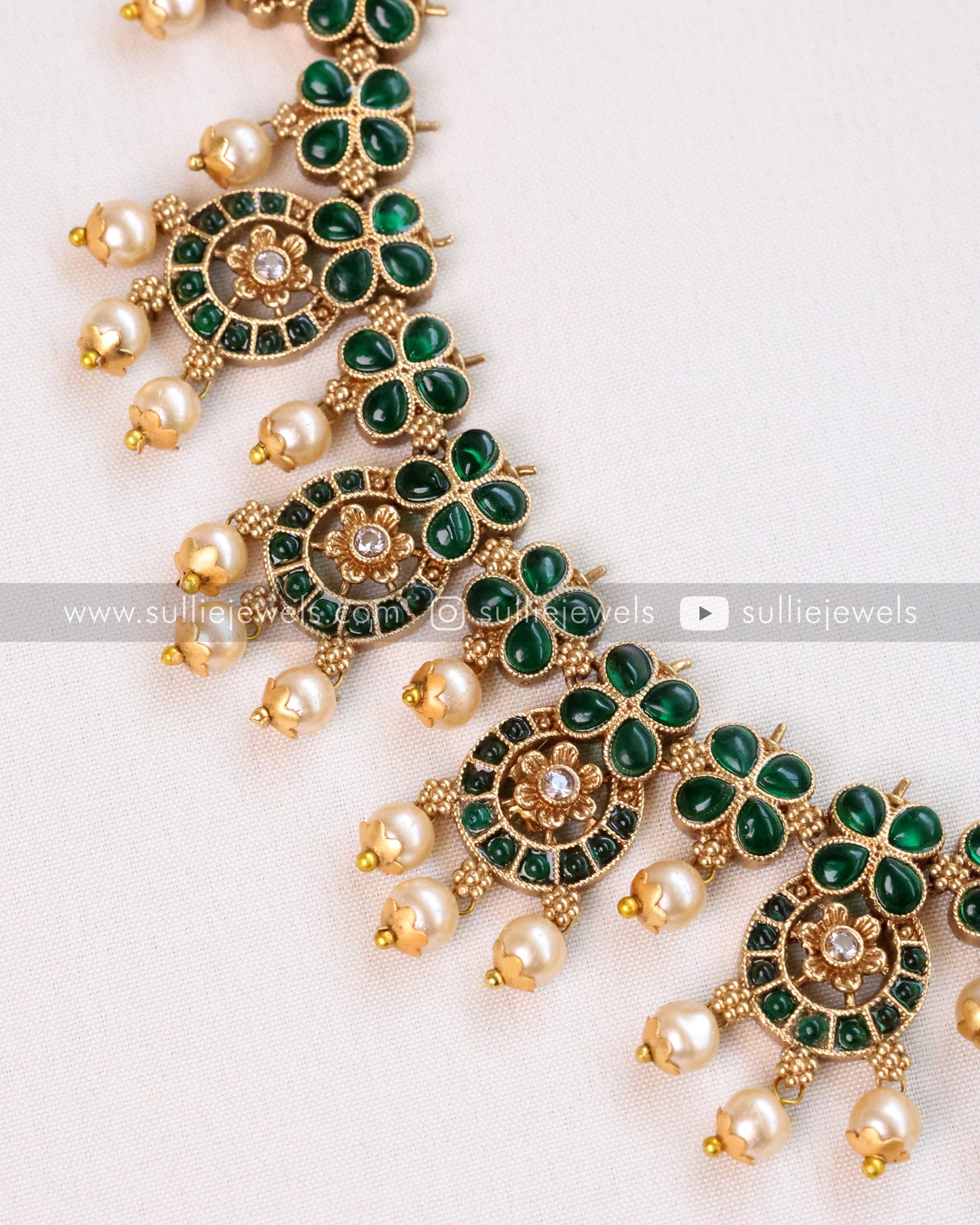 Green Kemp Stone Necklace with Stud