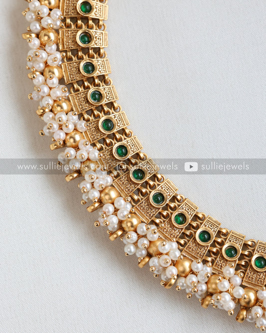 Sullie Basic - Green Stone Pearl Neckace with Stud