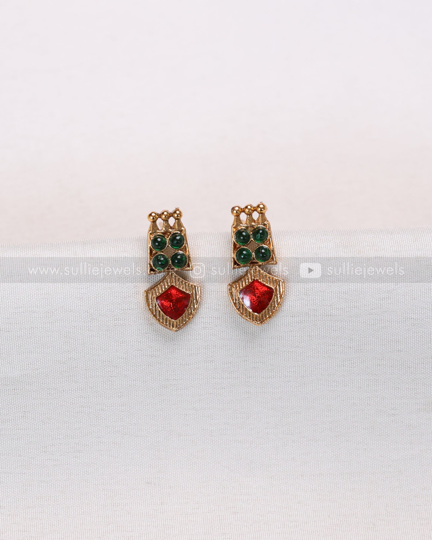 3845 - Red Palakka Necklace with Stud
