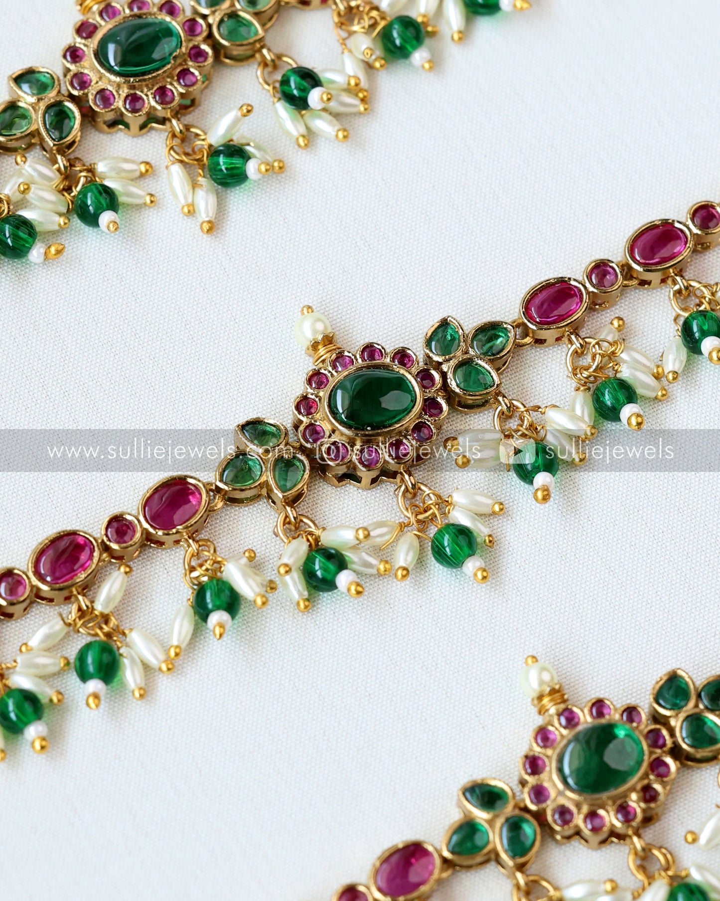 Multicolour Kemp Necklace with Earrings