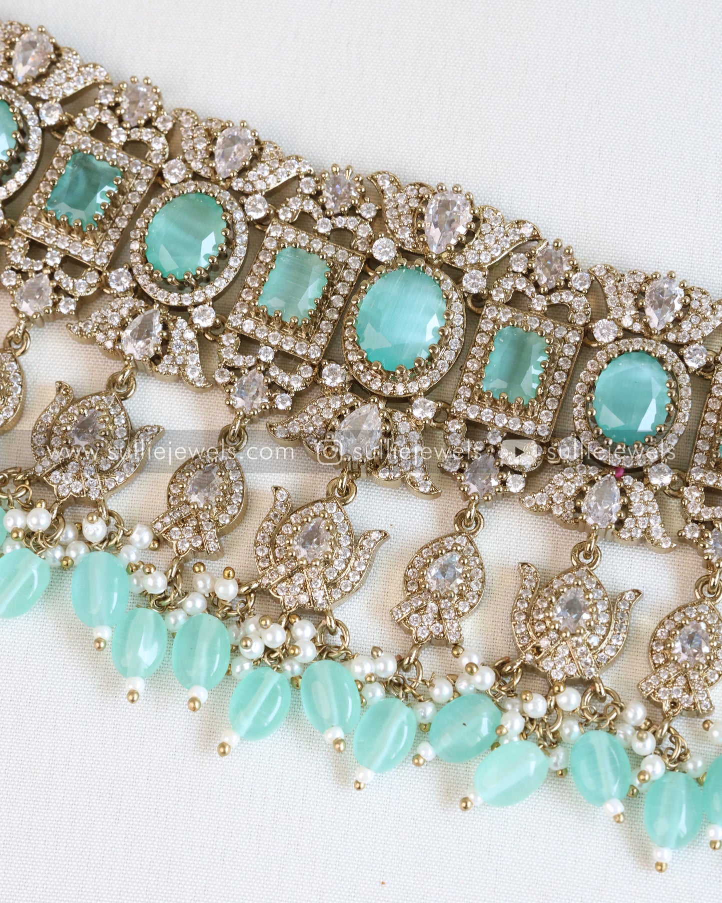 Polki Premium Heavy Choker with Earrings - Pastel Green