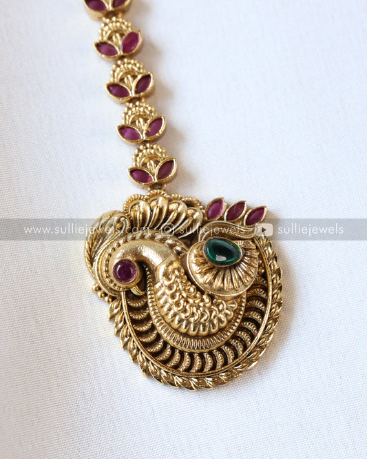 Minimal Premium 3D Peacock Tikka