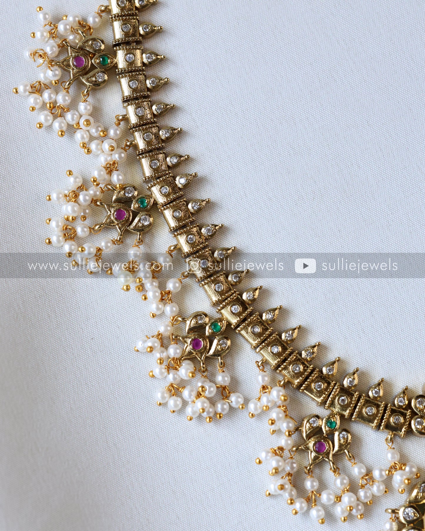 Premium Emerald Guttapusalu Long Chain with Earring