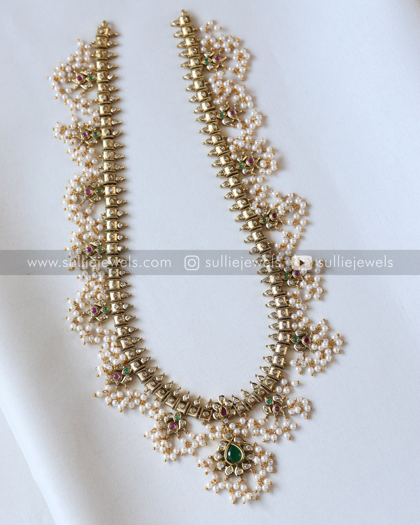 Premium Emerald Guttapusalu Long Chain with Earring