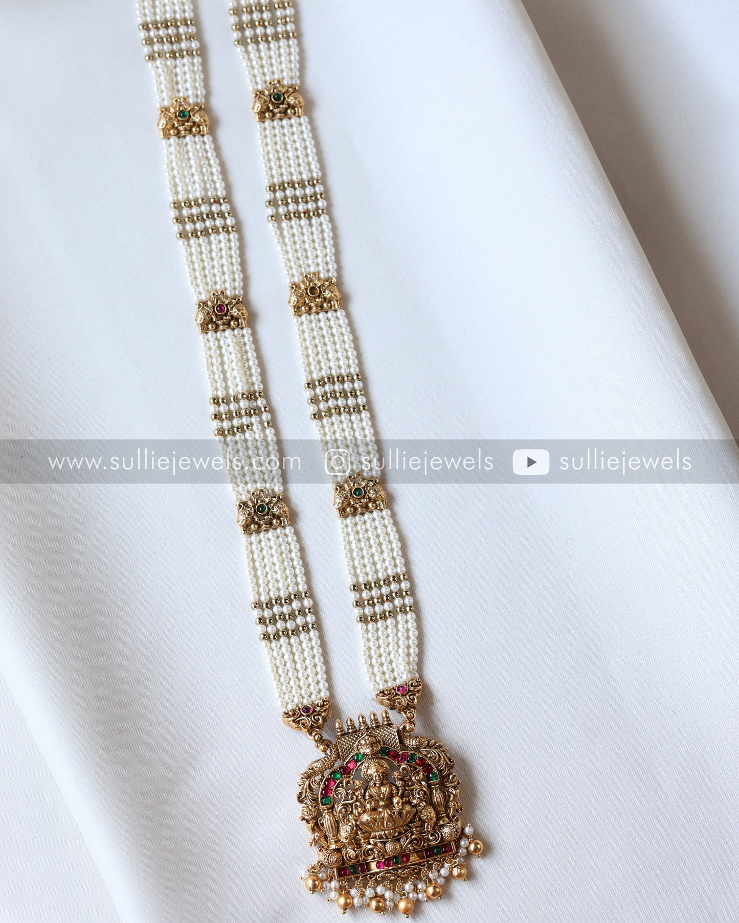 Sullie Basic - Goddess Pendant Pearl Haram with Jhumka