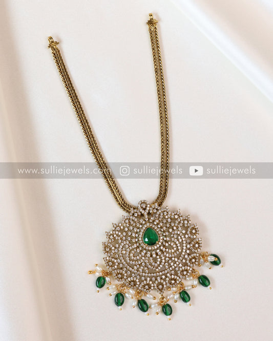 AD Emerald Pendant with Earrings