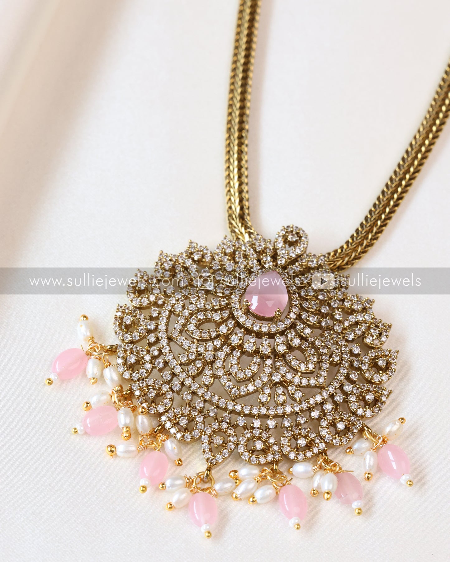 AD Pastel Pink Pendant with Earrings
