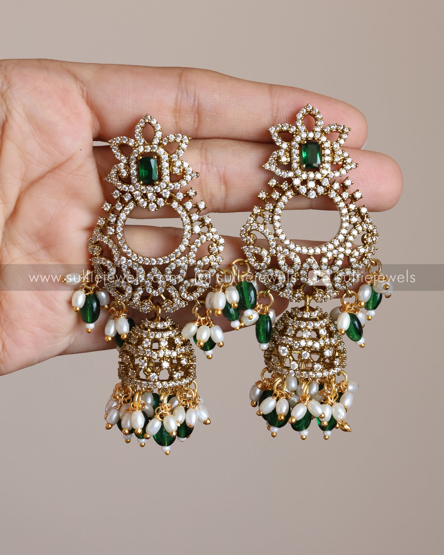 AD Emerald Pendant with Earrings