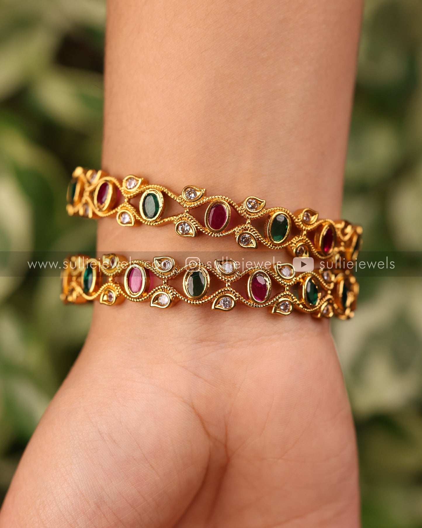 Stone Gold Bangle Set of 2
