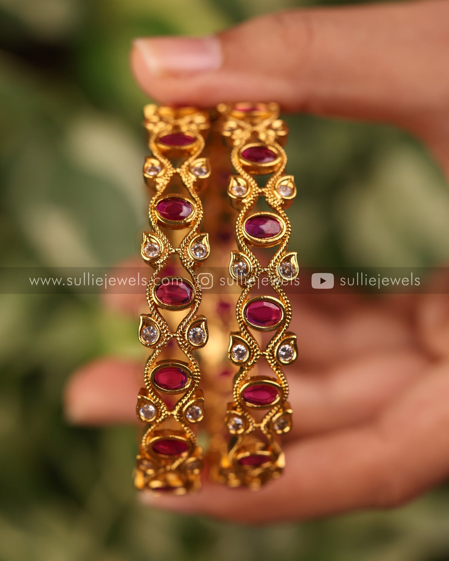Stone Gold Bangle Set of 2