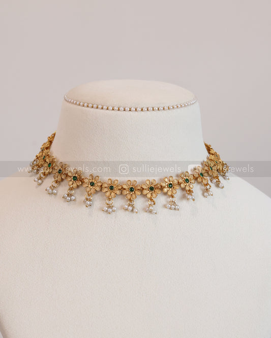 3689 - Sullie Basic Green Floral Necklace with Stud