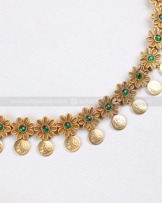 3848 - Minimal Flower Green Coin Necklace with Stud