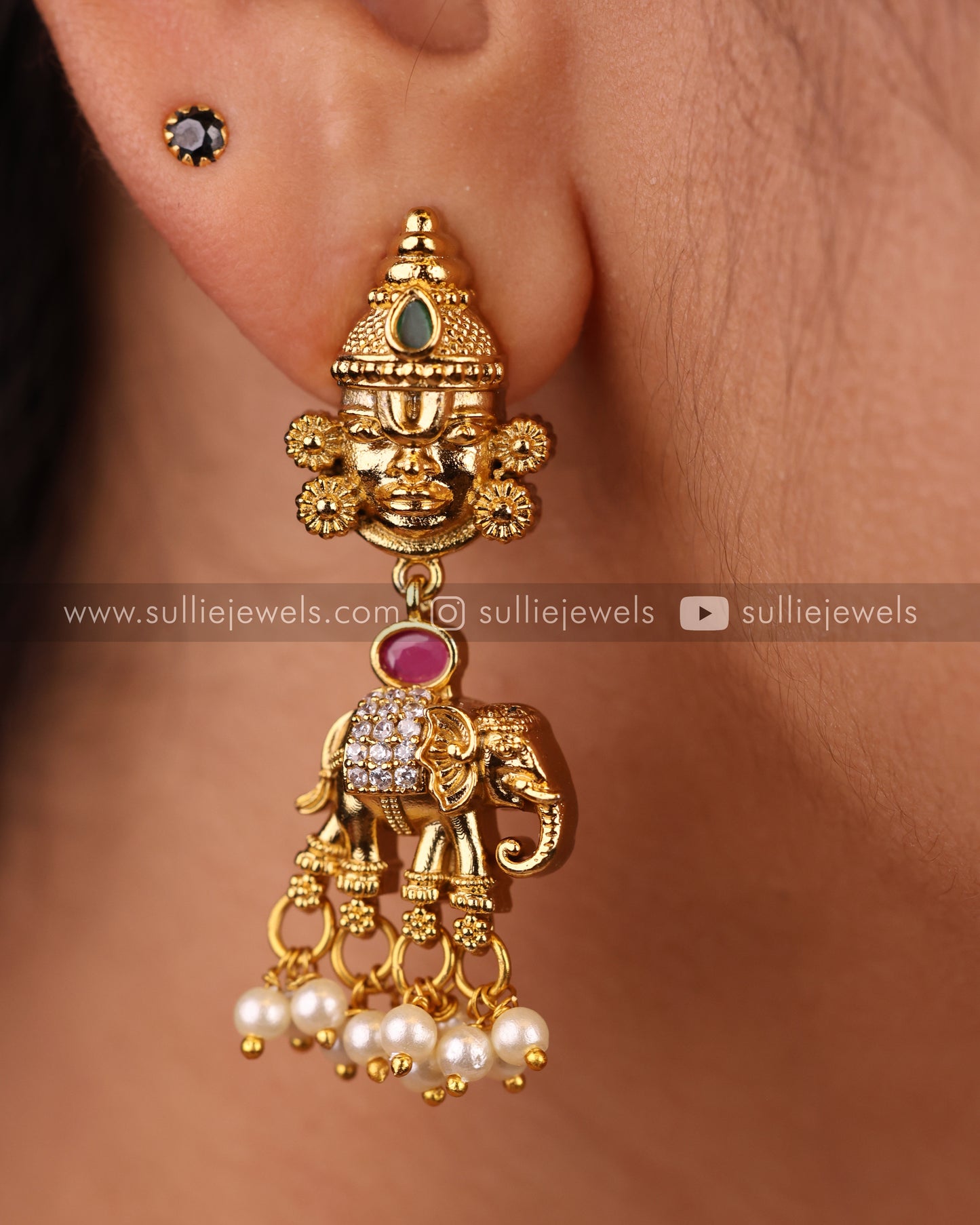 AD Premium Venkateswara Haram with Earrings