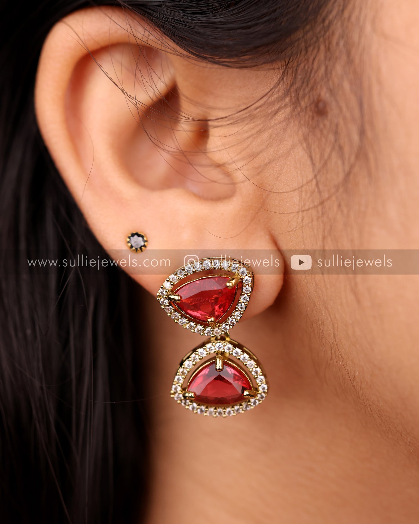 Premium Triangular Stone Necklace Set