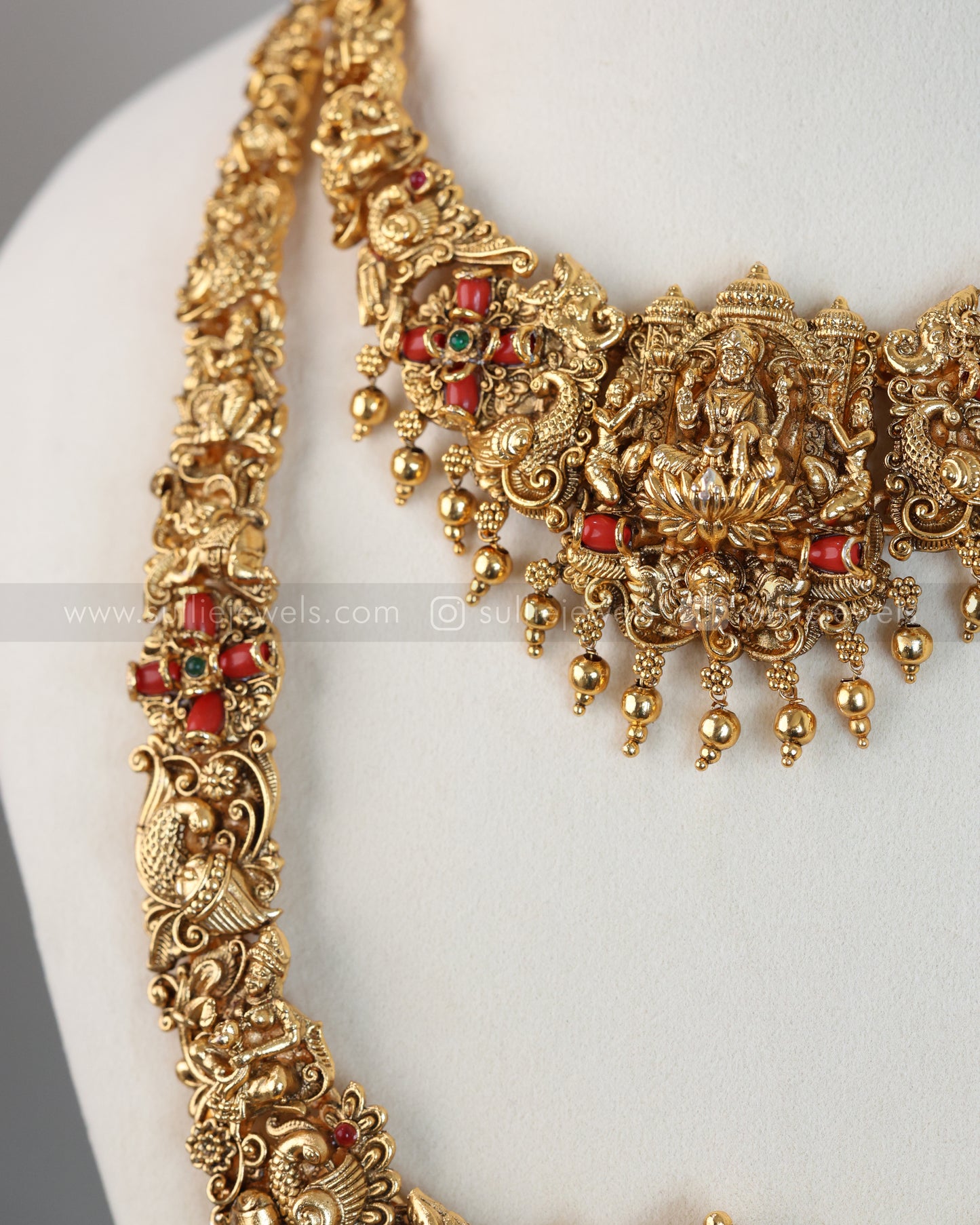 Sullie Basic - Lakshmi Bridal Coral & Gold Beads Combo ( 3 piece )