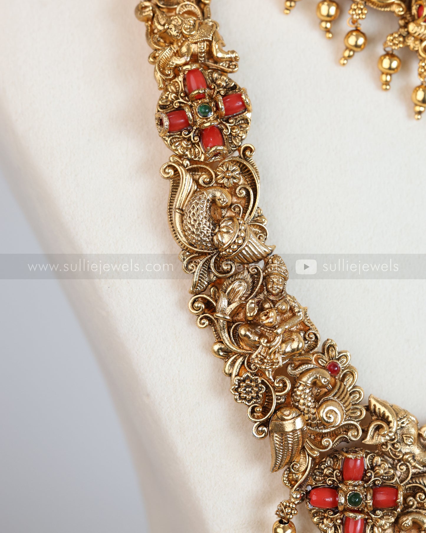 Sullie Basic - Lakshmi Bridal Coral & Gold Beads Combo ( 3 piece )