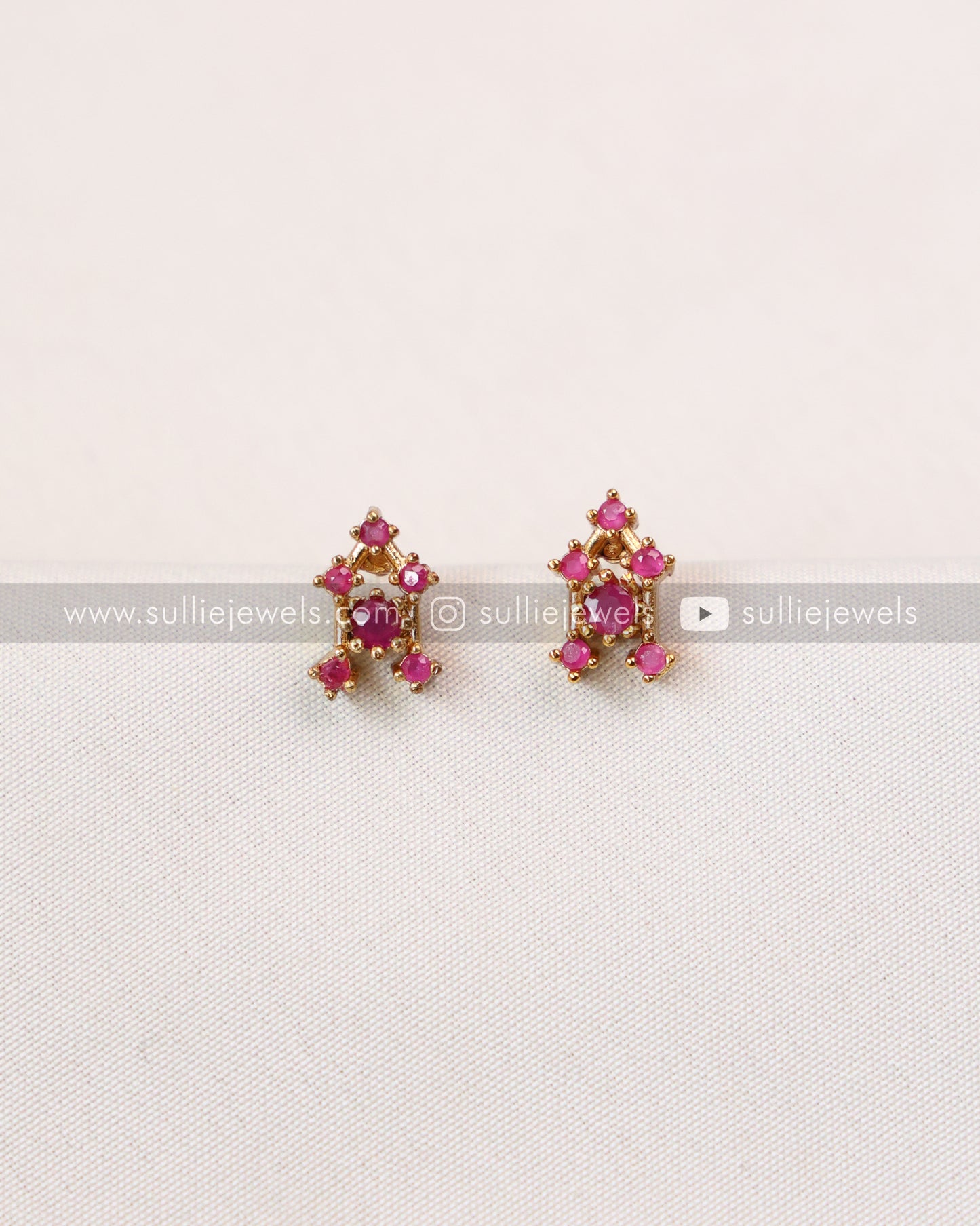 Minimal Spike Diamond Necklace with Stud