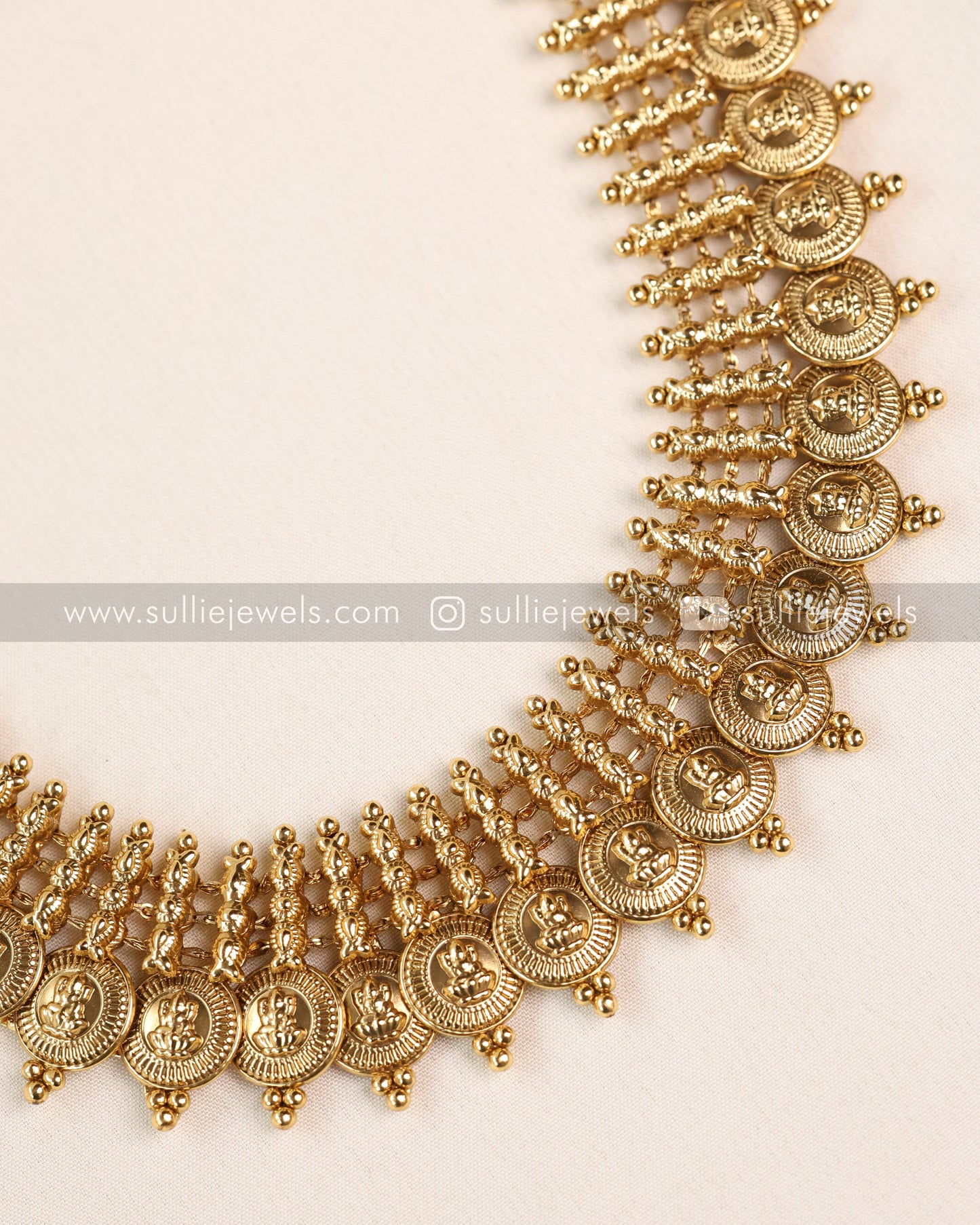 Lakshmi Gold Coin Haram / Kaashumaala with Jhumka
