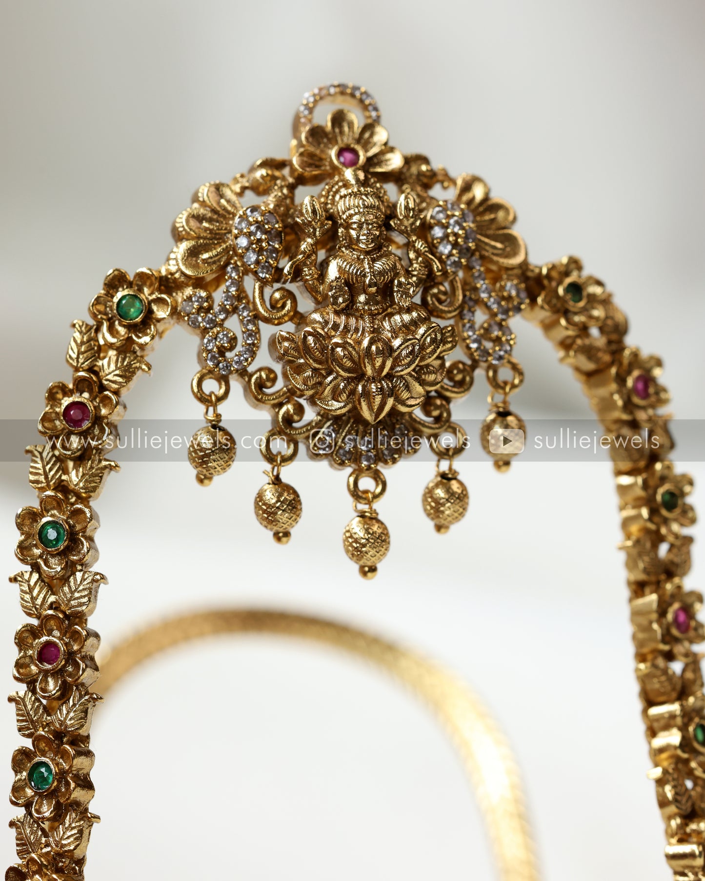 Lakshmi Antique Minimal Armlet