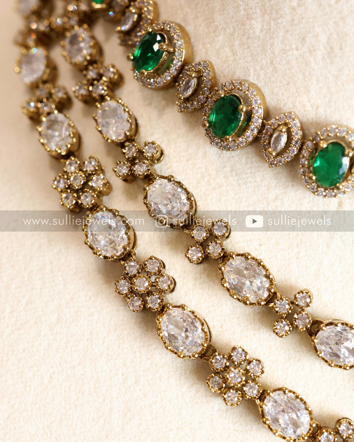 Emerald Green Stone Premium Layered Combo with Earrings