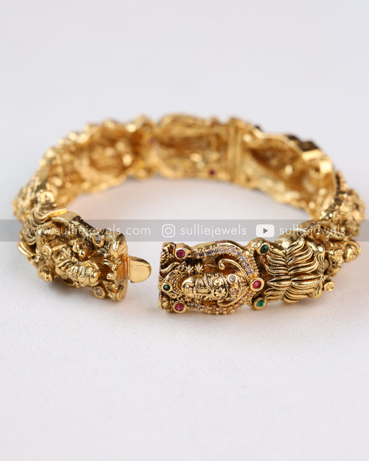 Venkateshwara & Lakshmi Kada Premium Bangle