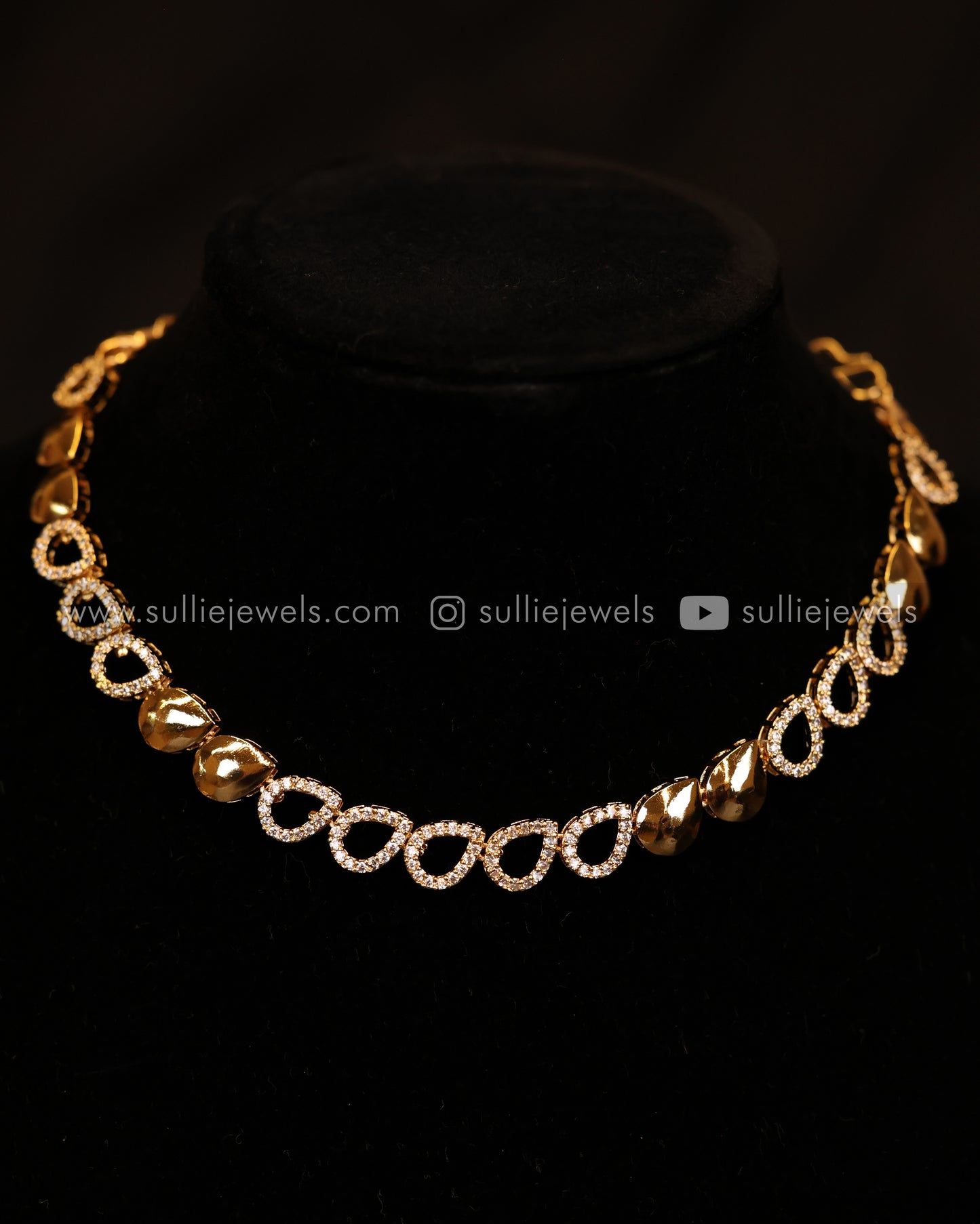 Gold & Diamond Raindrop Necklace Set