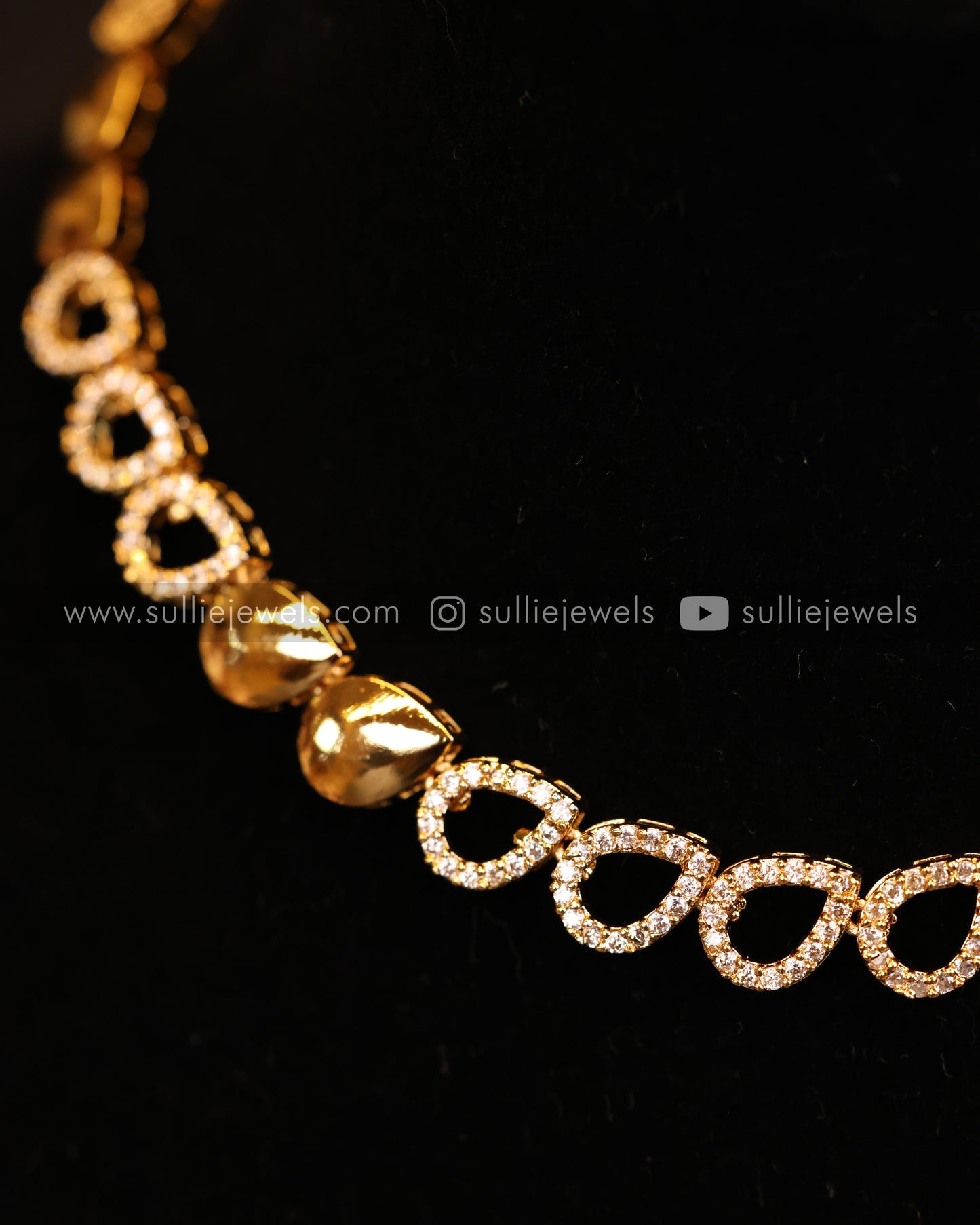 Gold & Diamond Raindrop Necklace Set
