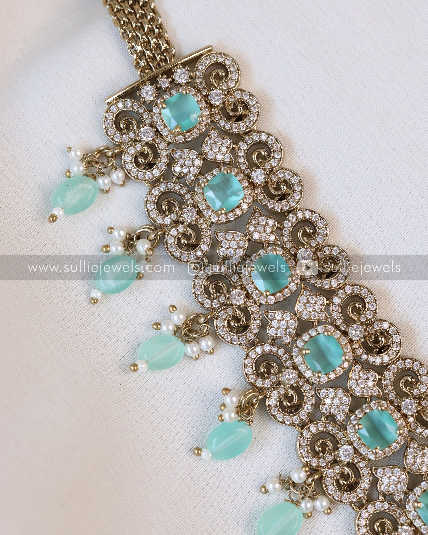 Victorian Pastel Green Stone Premium Hipchain