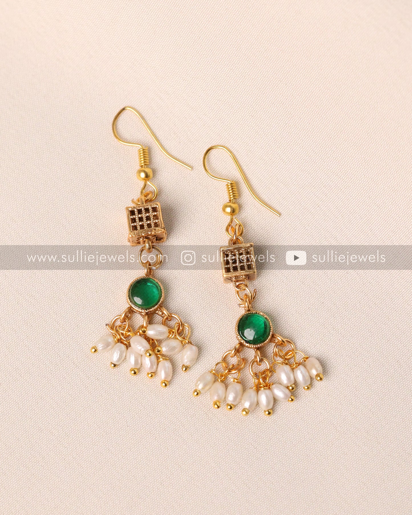 Green Stone Guttapusalu Necklace with Earring