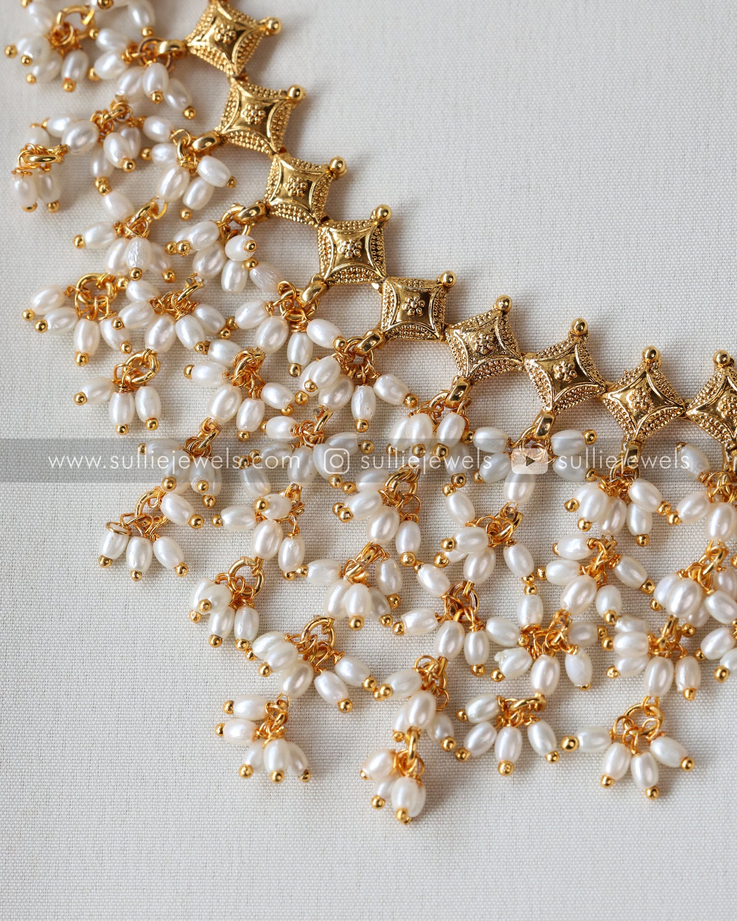 Guttapusalu Necklace Set with Earring