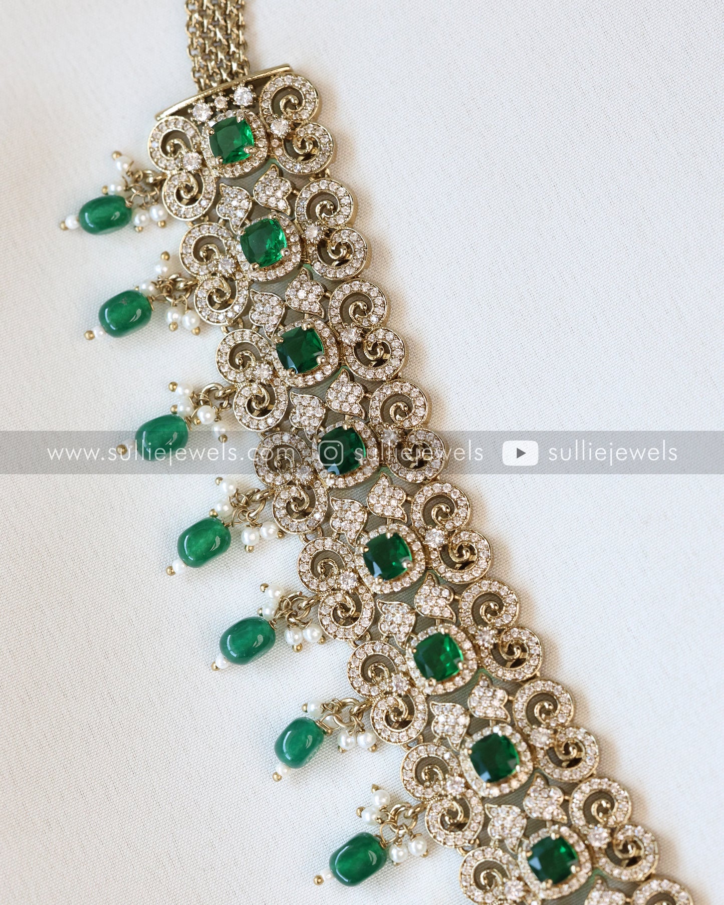 Victorian Emerald Stone Premium Hipchain