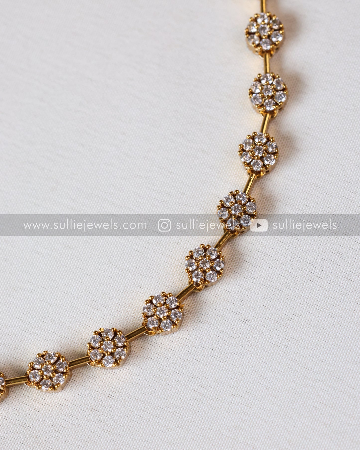 Minimal Flower AD Necklace Set