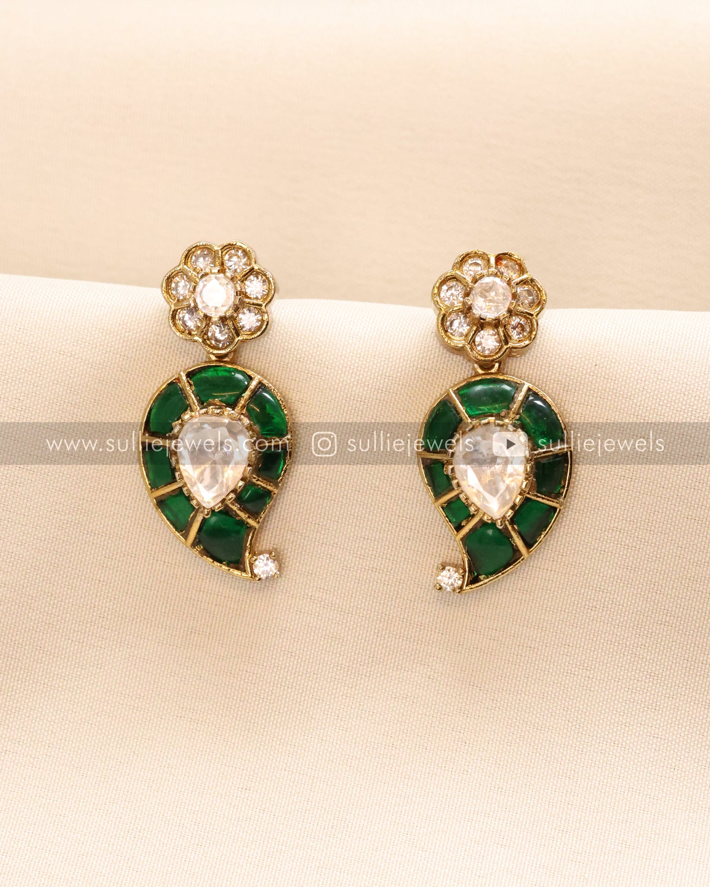 Moissanite Peacock Emerald Premium Necklace with Stud