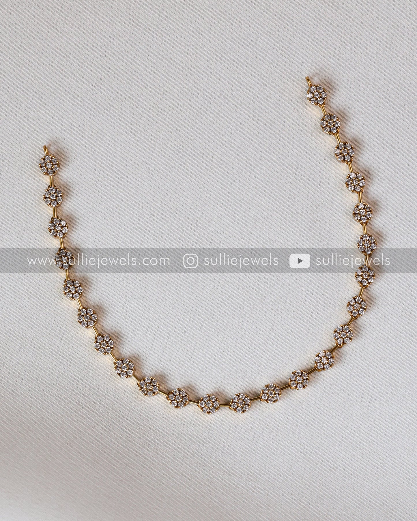 Minimal Flower AD Necklace Set