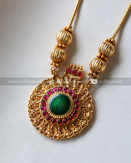 Kerala Round Palakka Pendant with Studs