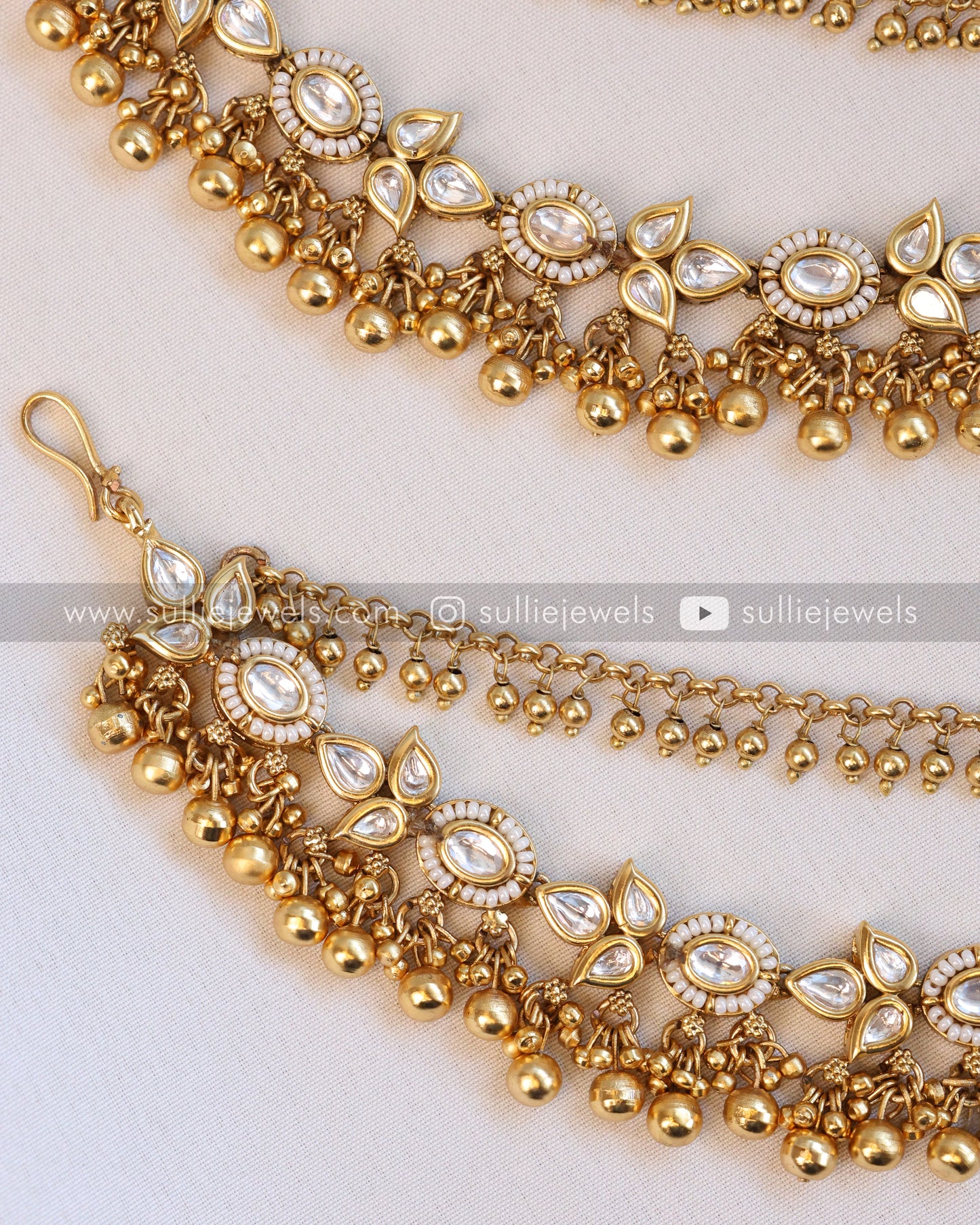 White Premium Earchain / Maatti