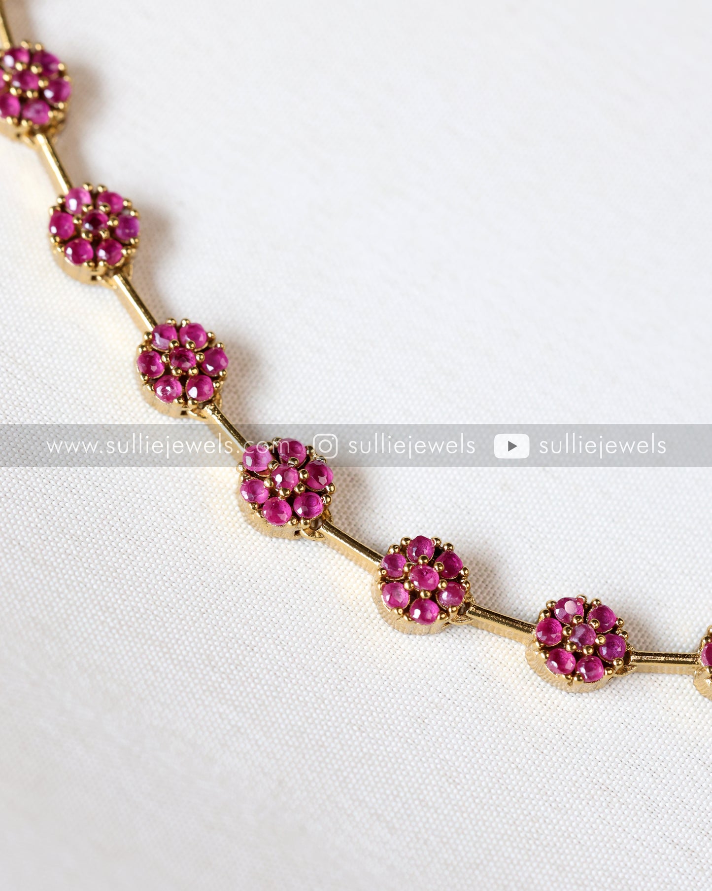 Minimal Flower AD Necklace Set