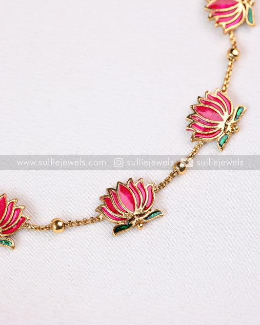 Sullie Basic - Minimal Lotus Necklace/ Choker with Stud