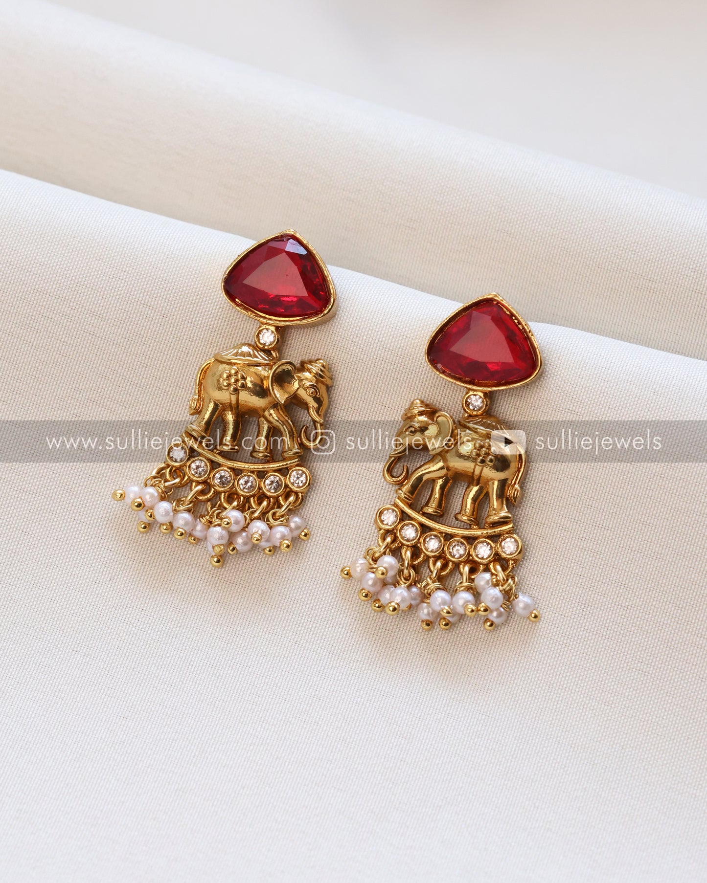 Elephant Stone Necklace with Earring - Red & Green