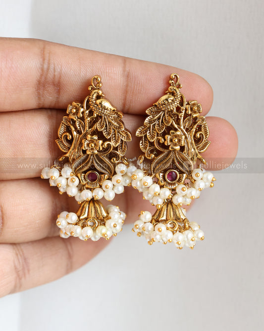 E1215 - Peacock Pearl Antique Earring